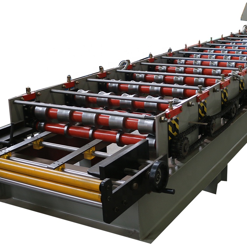 Low price China metal roll forming machine supplier Peru